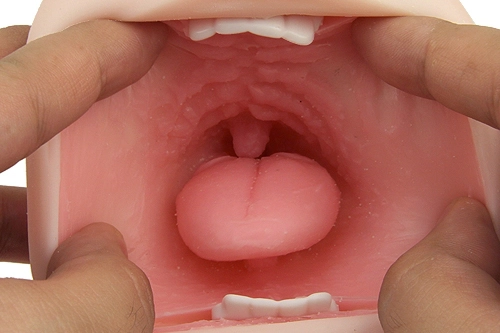 am-dao-gia-mouth-of-trust-onahole-14
